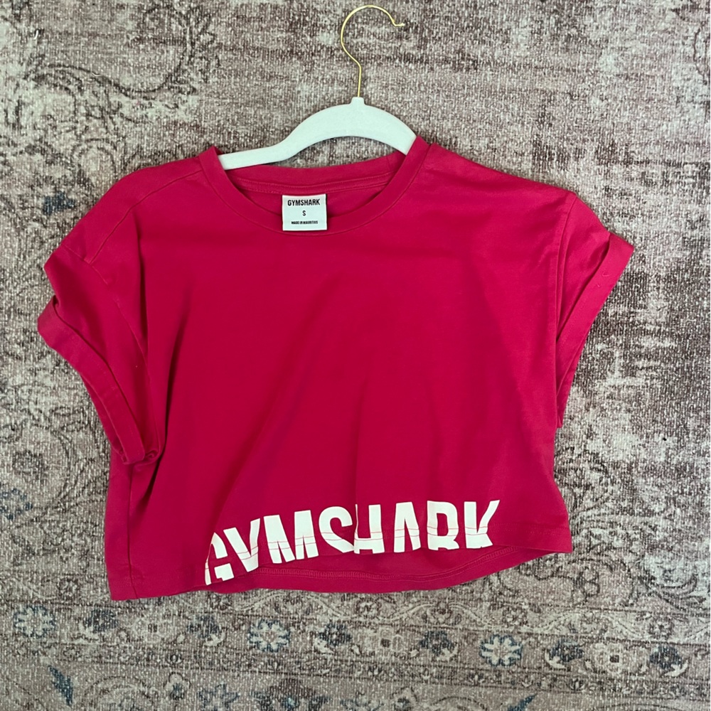 Pink Gymshark Croptop